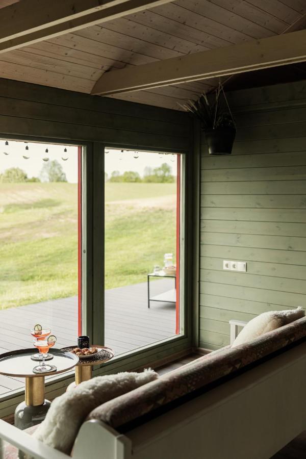 Dragonfly Lake House Εiз Limbazi Ngoại thất bức ảnh
